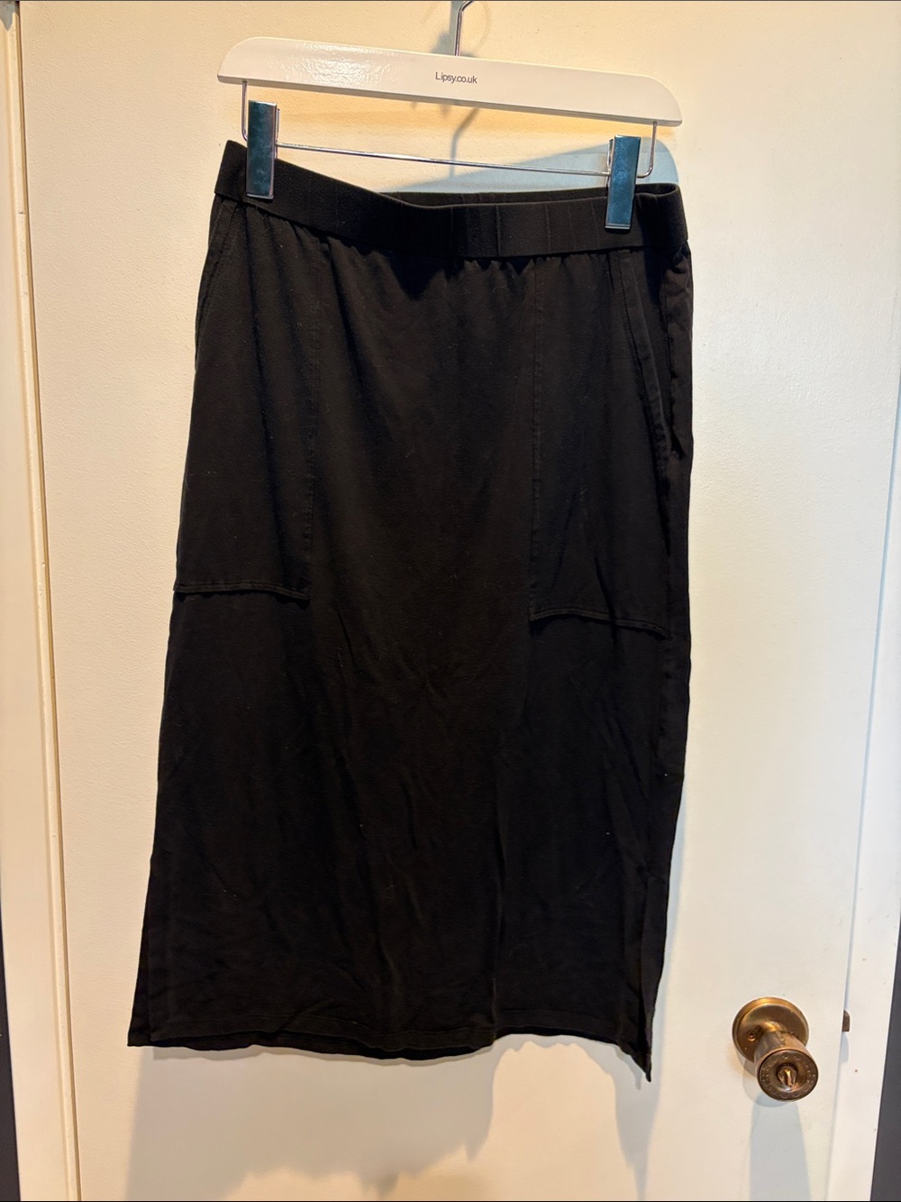 Eileen Fisher Black Elastic-Waist Midi Skirt with pockets